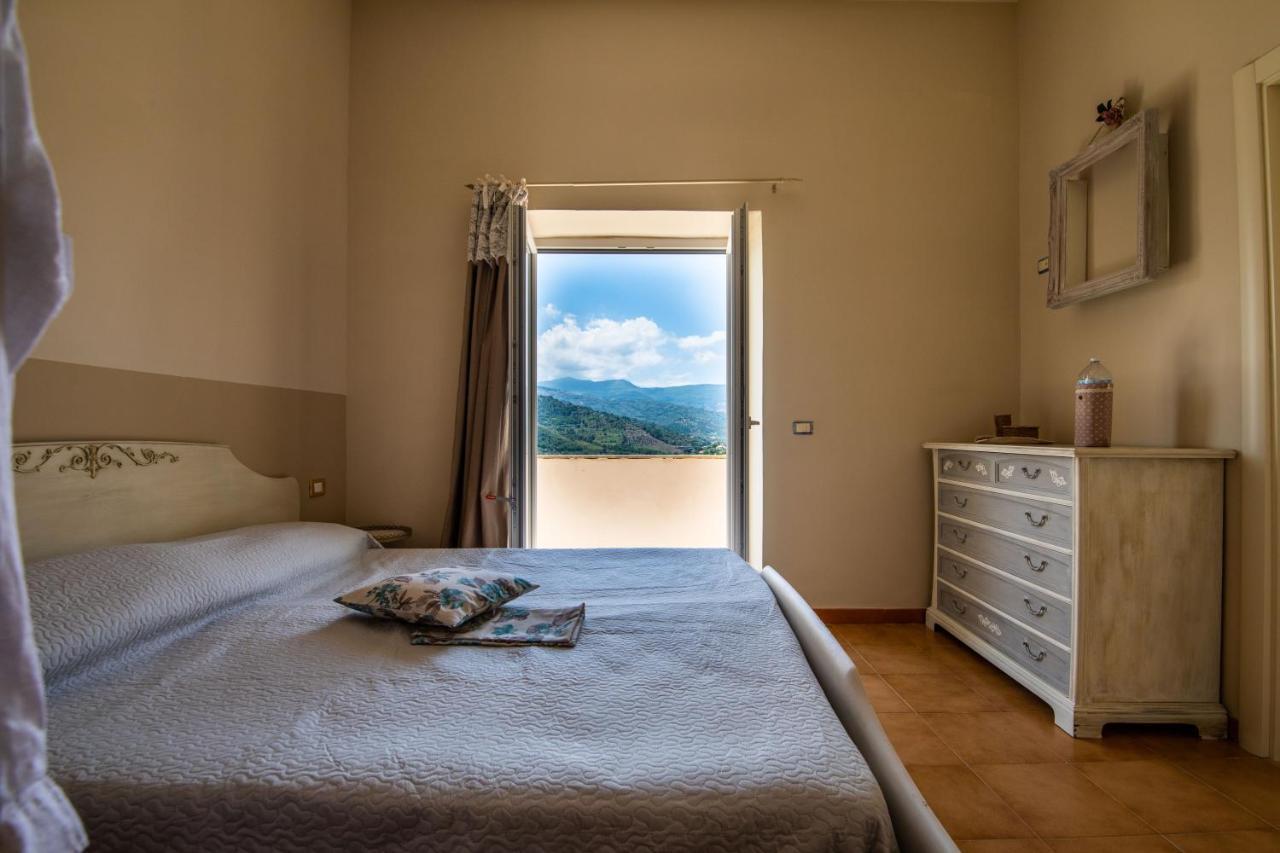 Il Panorama Housing Cilento Aparthotel Santa Maria di Castellabate Buitenkant foto